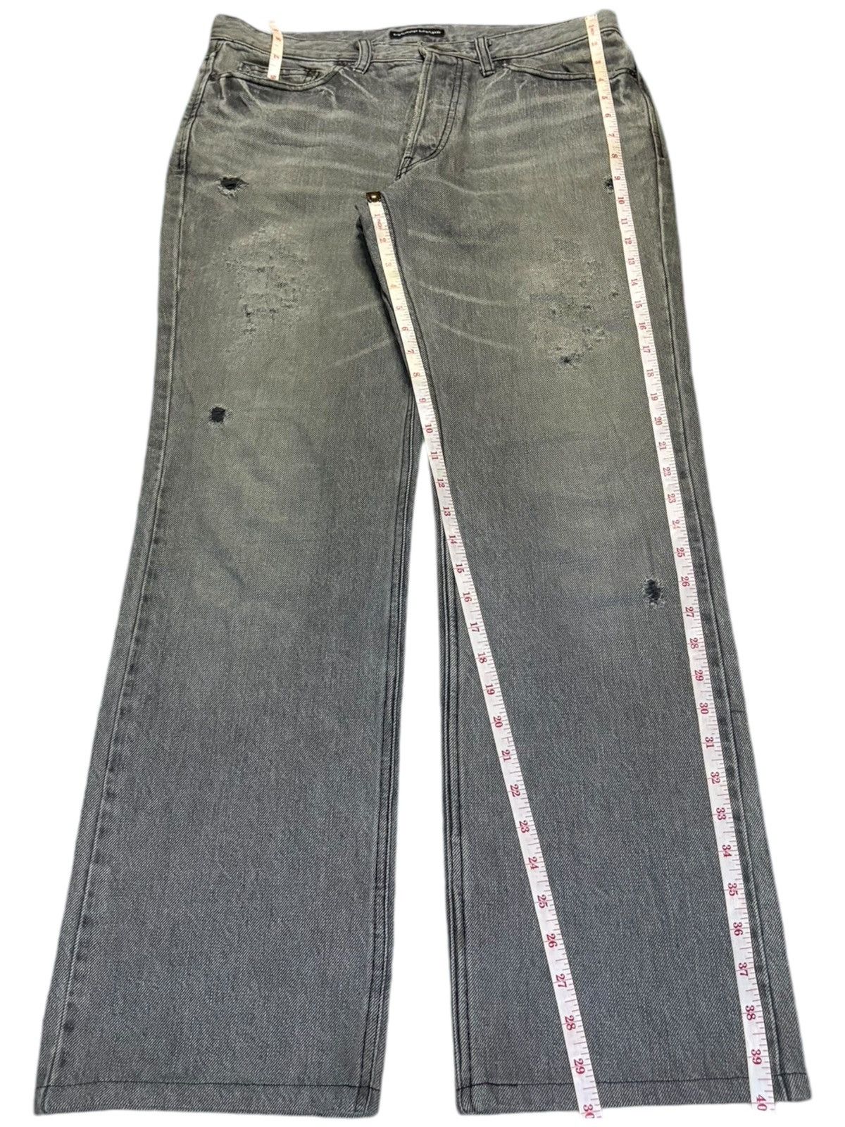 Japanese Brand Vintage Japanese Brand Faded Wash Distress Baggy Jeans Size US 33 - 12 Thumbnail