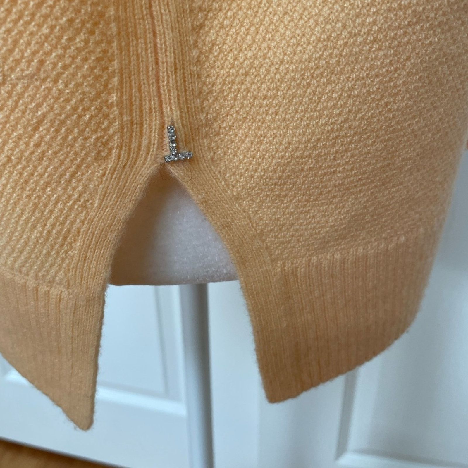 Lafayette 148 Short Sleeve Cashmere Sweater from Lafayette 148 New York Size M / US 6-8 / IT 42-44 - 3 Thumbnail