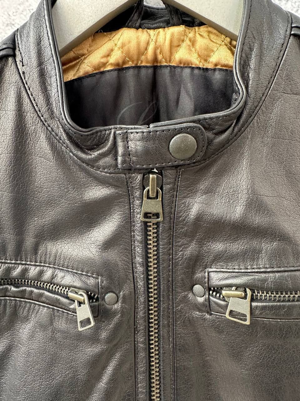 Levi's Vintage Clothing Levi's Black Leather Biker Jacket Quilted Lining Vintage 00s Size M / US 6-8 / IT 42-44 - 13 Thumbnail