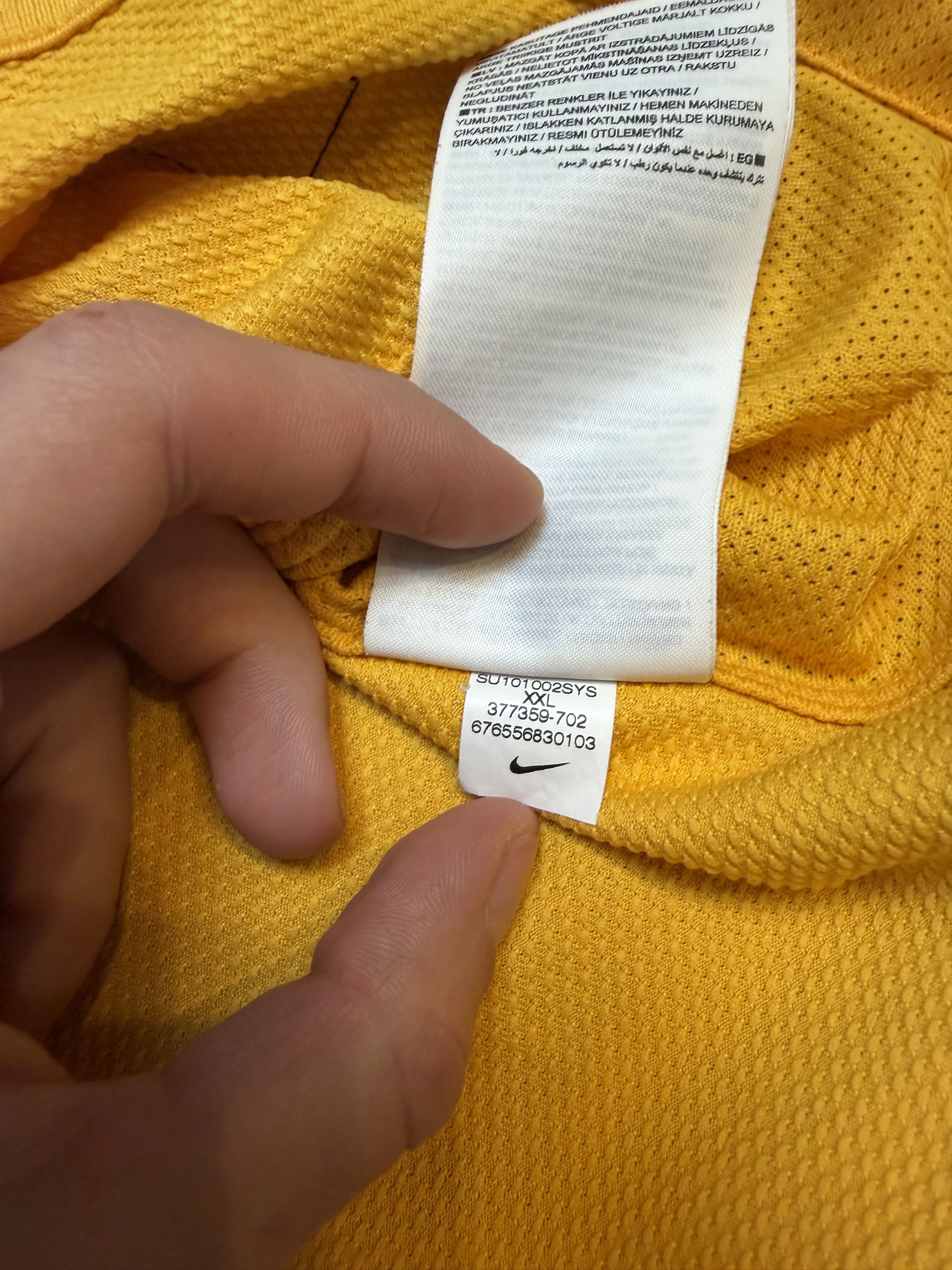Nike Nike Australia 2010 National nal Home football jersey Size US XL / EU 56 / 4 - 11 Thumbnail