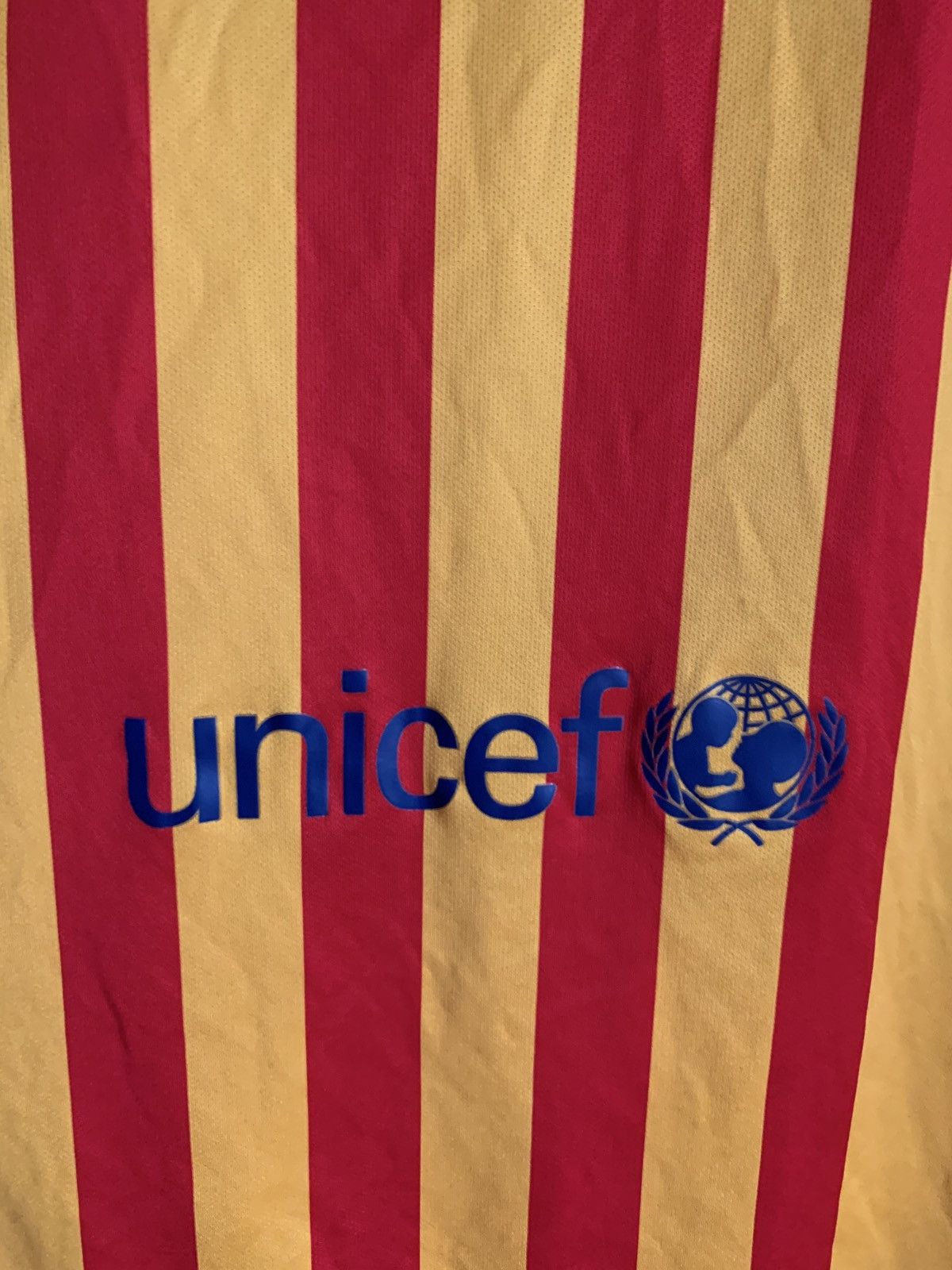 Nike Barcelona 2015 Away Football Shirt Nike Soccer Jersey Sz L Size US L / EU 52-54 / 3 - 6 Thumbnail