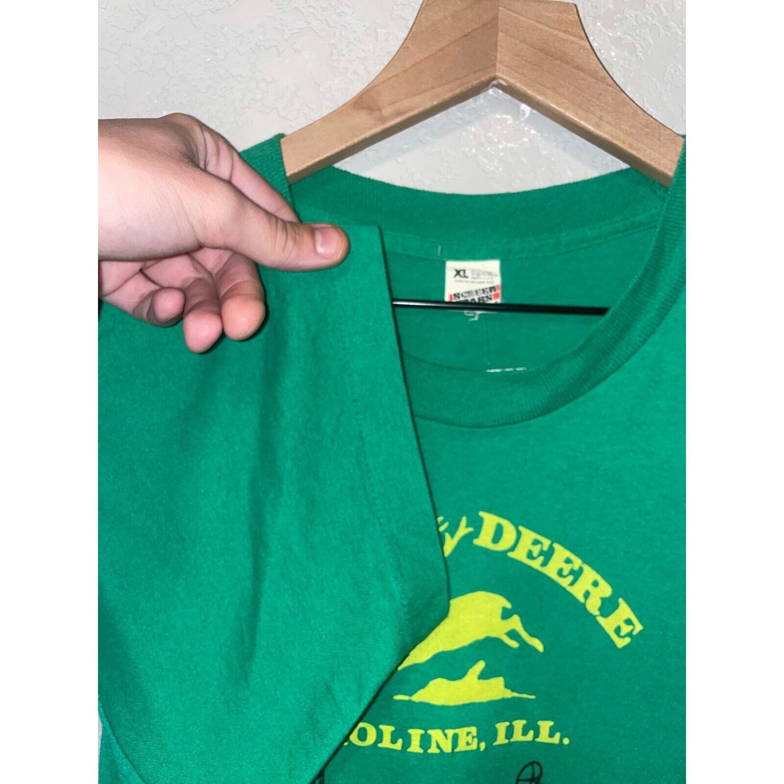John Deere Vintage John Deere Shirt Moline Illinois Tractor Tee 80s XL Size US L / EU 52-54 / 3 - 4 Thumbnail