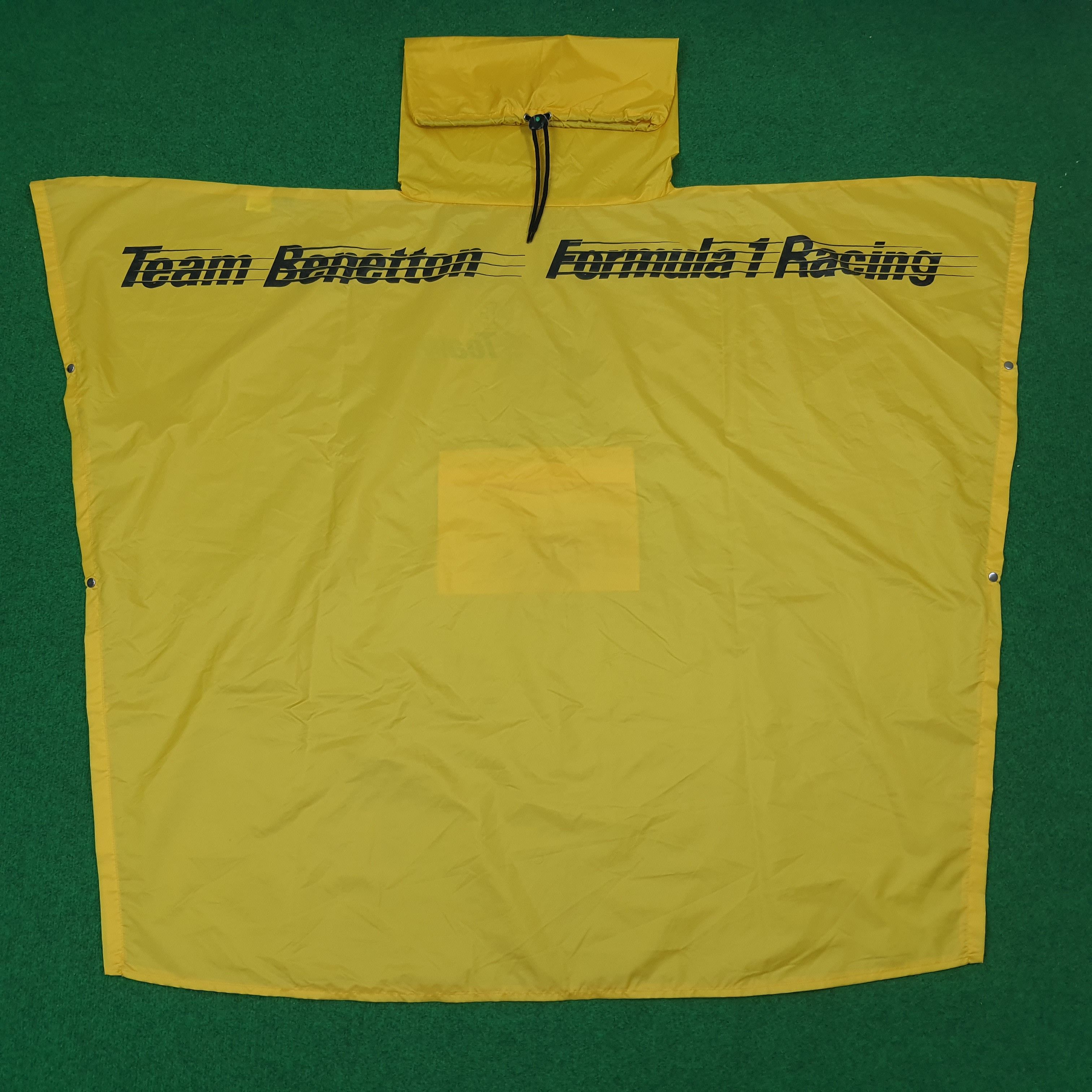 Benetton Vintage Benetton Formula 1 Racing Raincoat Free Size C269N15 Size US L / EU 52-54 / 3 - 1 Thumbnail