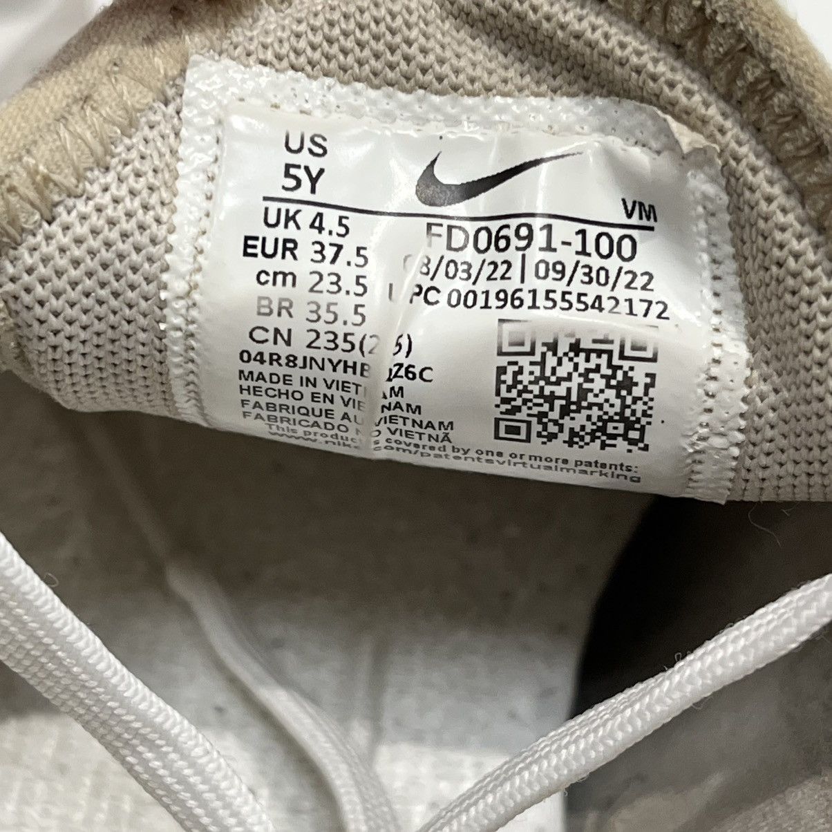 Nike Nike Air Max 270 White Black Hyper Royal (GS) Size US 5 / EU 37 - 11 Thumbnail