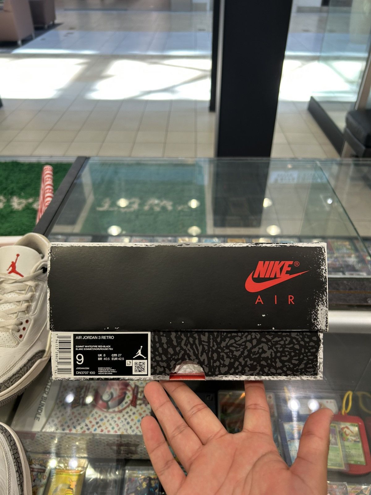 Jordan Brand Jordan 3 white cement reimagine Size US 9 / EU 42 - 12 Thumbnail