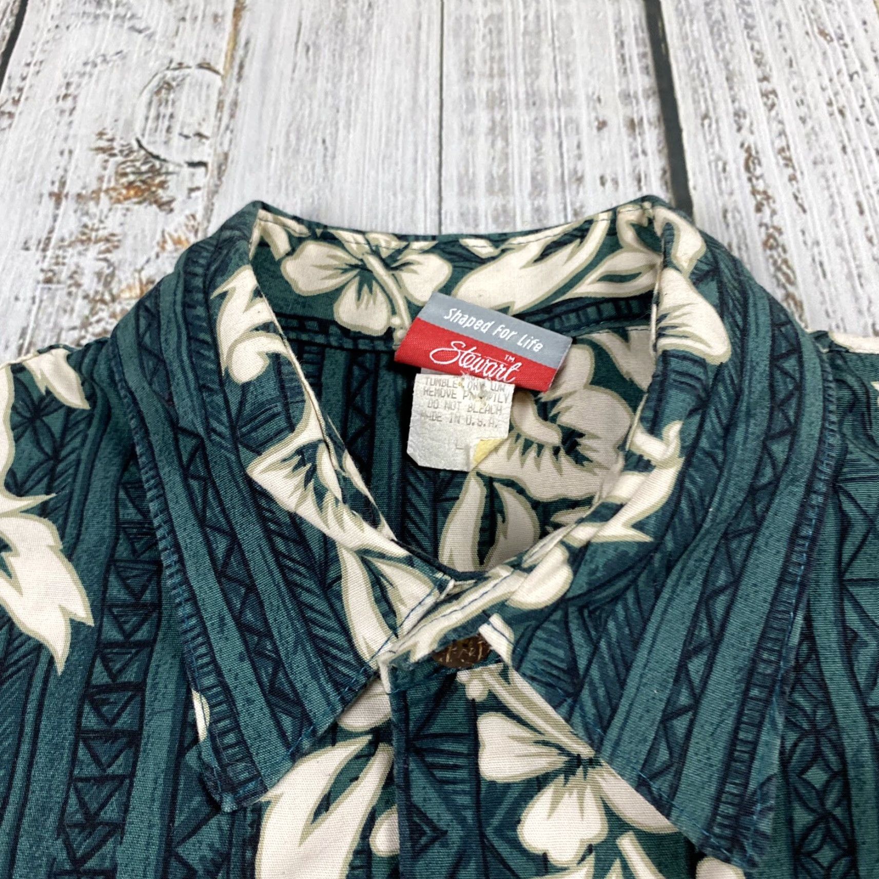 Vintage VTG Stewart USA Hawaiian Cigar Button Up Shirt Men’s L Floral Hibiscus Green 90s Vintage Camp Collar Size US L / EU 52-54 / 3 - 3 Thumbnail