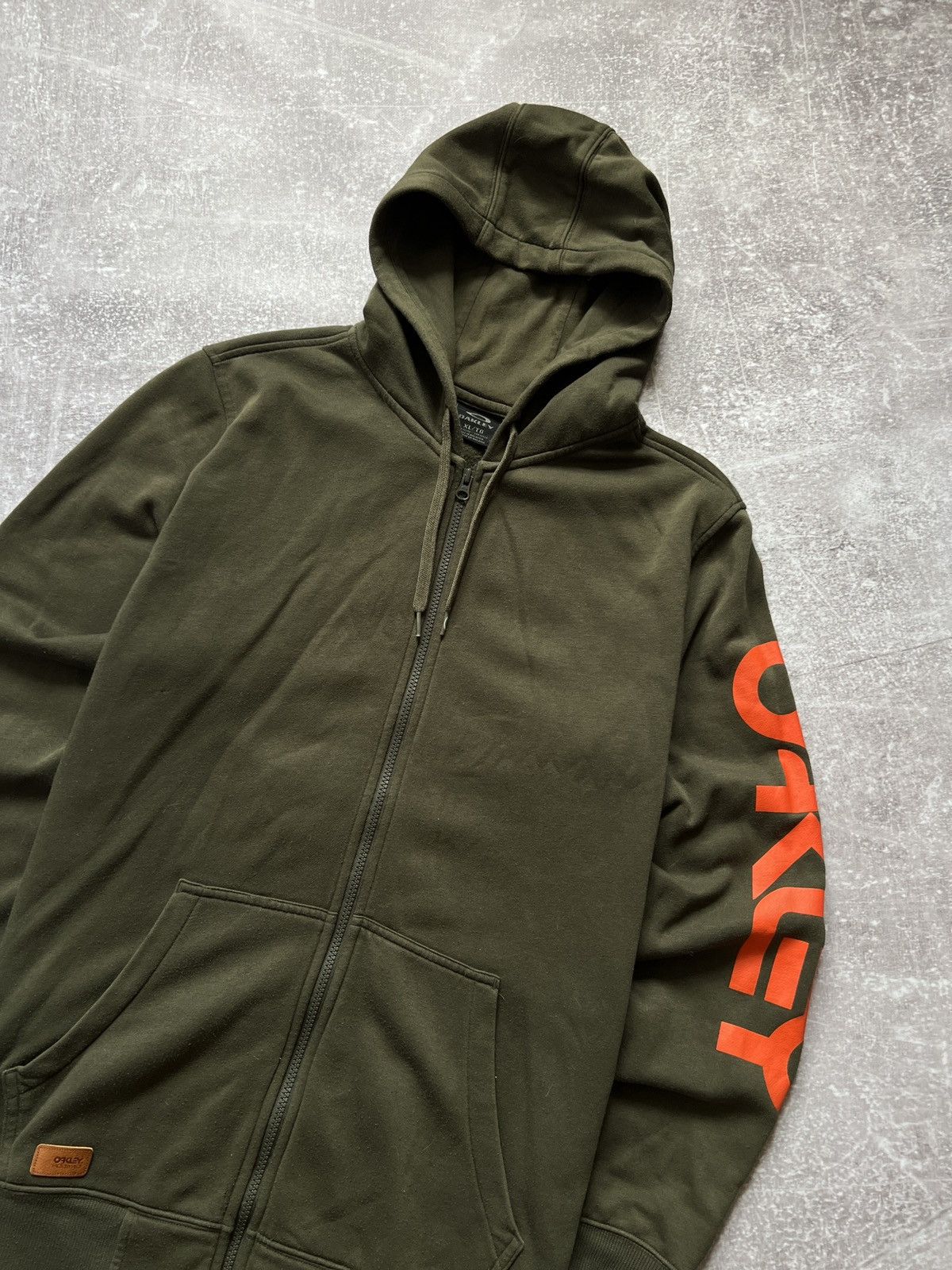 Oakley Y2K Oakley Zip Up Hoodie Big Logo Size US XL / EU 56 / 4 - 2 Thumbnail