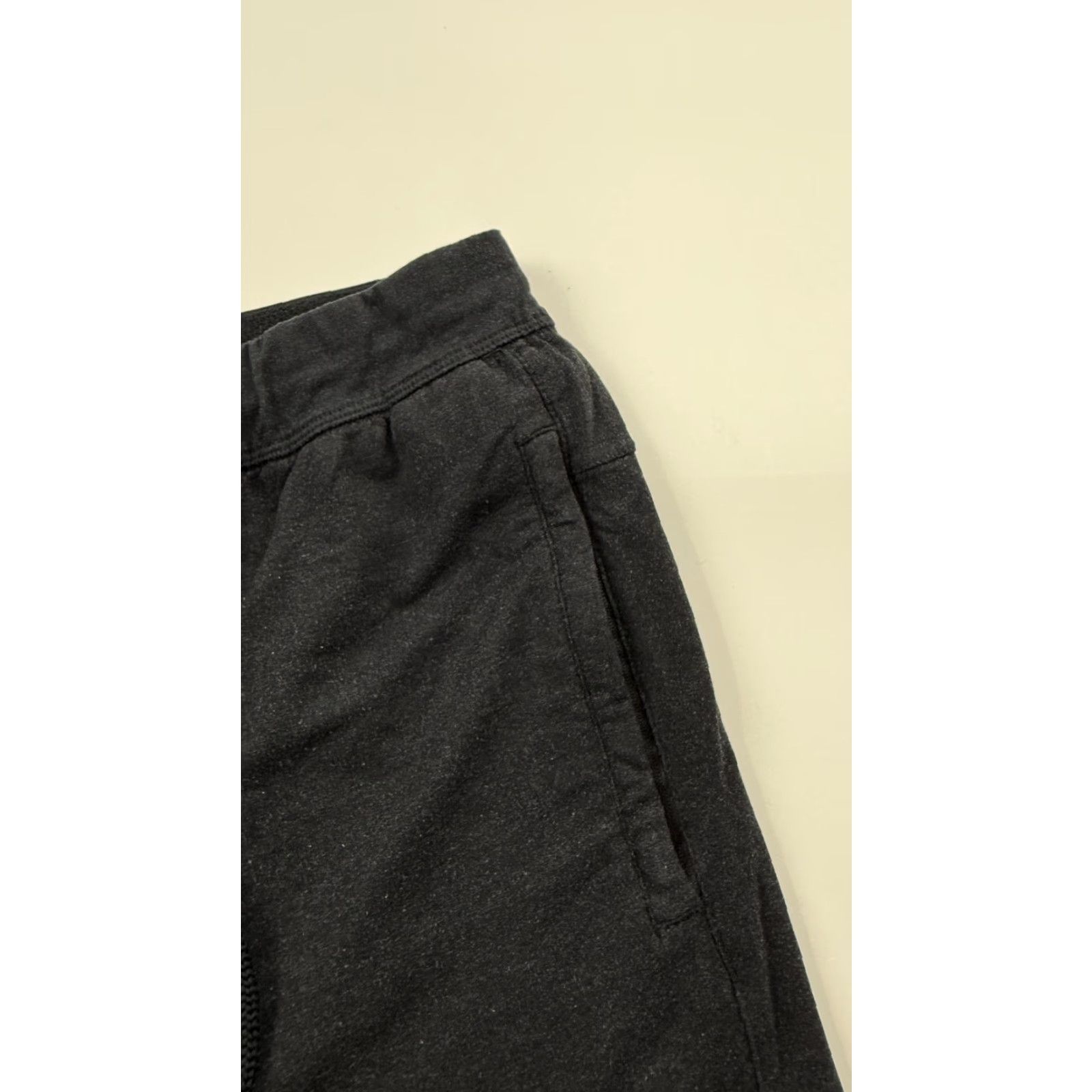 Adidas Adidas Pants Mens Large Black AEROREADY Tapered Joggers Athletic Drawstring Pockets Moisture Wicking Lightweight Size US 33 - 4 Thumbnail