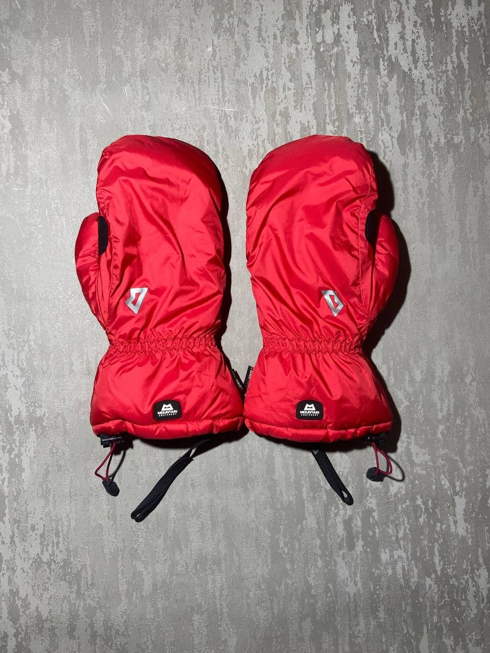 Mountain Equipment Gloves Mountain Equipment Redline Mitt Size 44 - 1 Thumbnail
