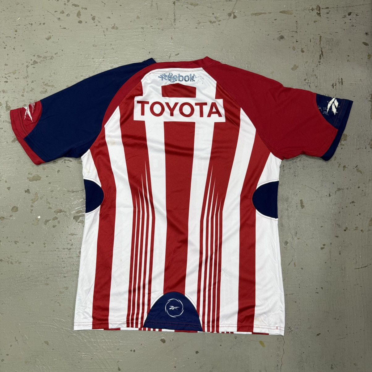 Reebok Vintage Chivas Soccer Jersey Size US XL / EU 56 / 4 - 8 Thumbnail