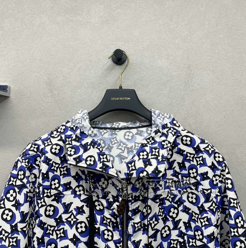 Louis Vuitton Louis Vuitton Man-print presbyopic assault jacket Size XS / US 0-2 / IT 36-38 - 3 Thumbnail