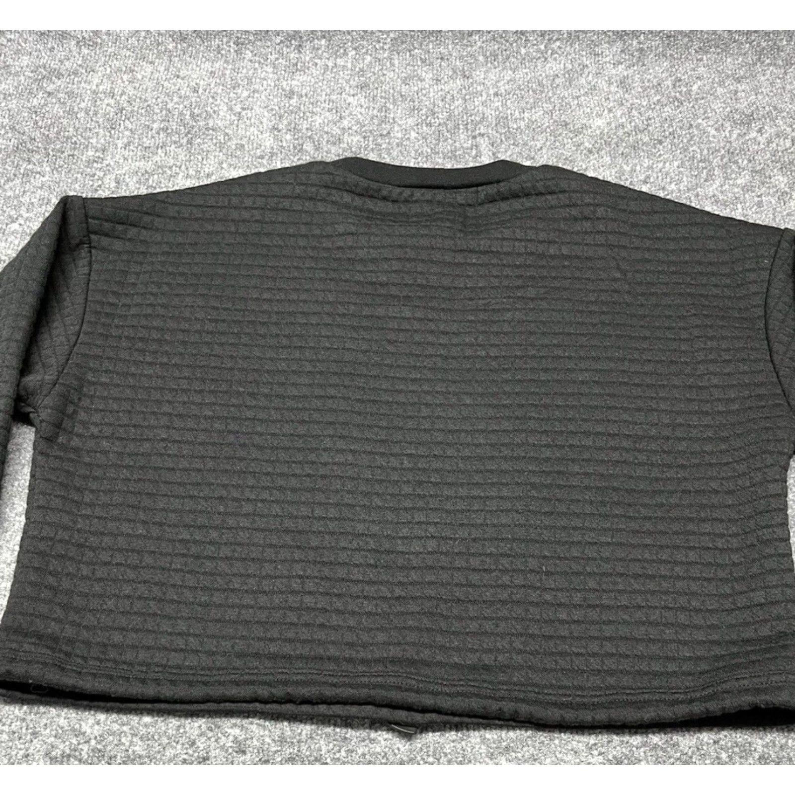 Vintage Rue21 Cropped Sweatshirt Womens S Black Long Sleeve Quilted New Size S / US 4 / IT 40 - 3 Thumbnail