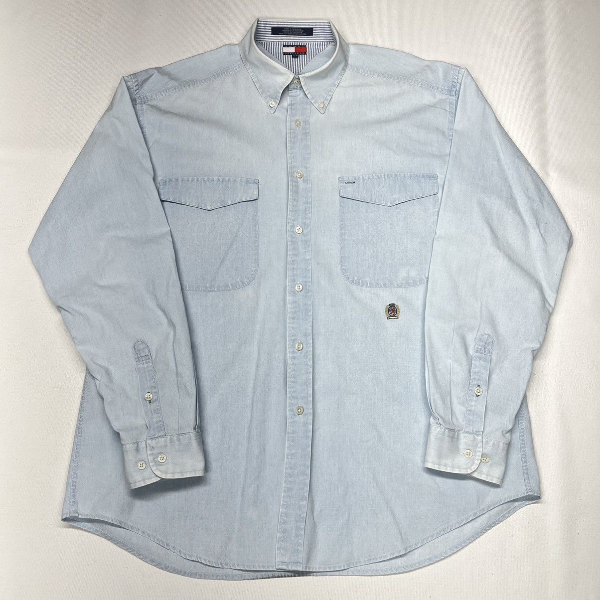 Tommy Hilfiger × Vintage VTG Tommy Hilfiger Button Down Shirt White Blue Faded Size US L / EU 52-54 / 3 - 1 Thumbnail