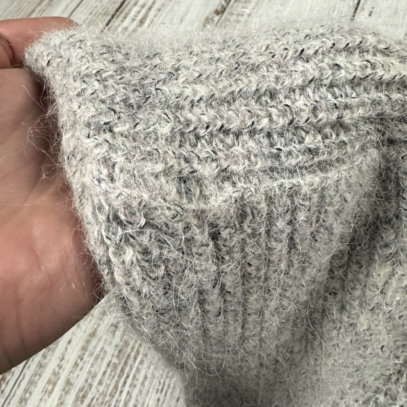 Free People FREE PEOPLE Oversized Cardigan Sweater with Pockets, Women's Size Small, Gray, Fuzzy Fluffy, Casual Classic Size S / US 4 / IT 40 - 7 Thumbnail