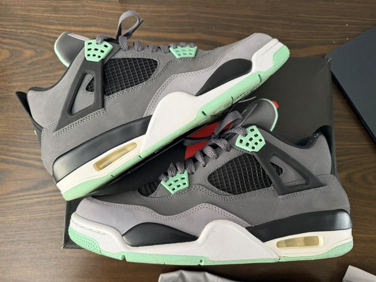 Jordan Brand Jordan 4 Retro Green Glow Size US 9.5 / EU 42-43 - 1 Thumbnail