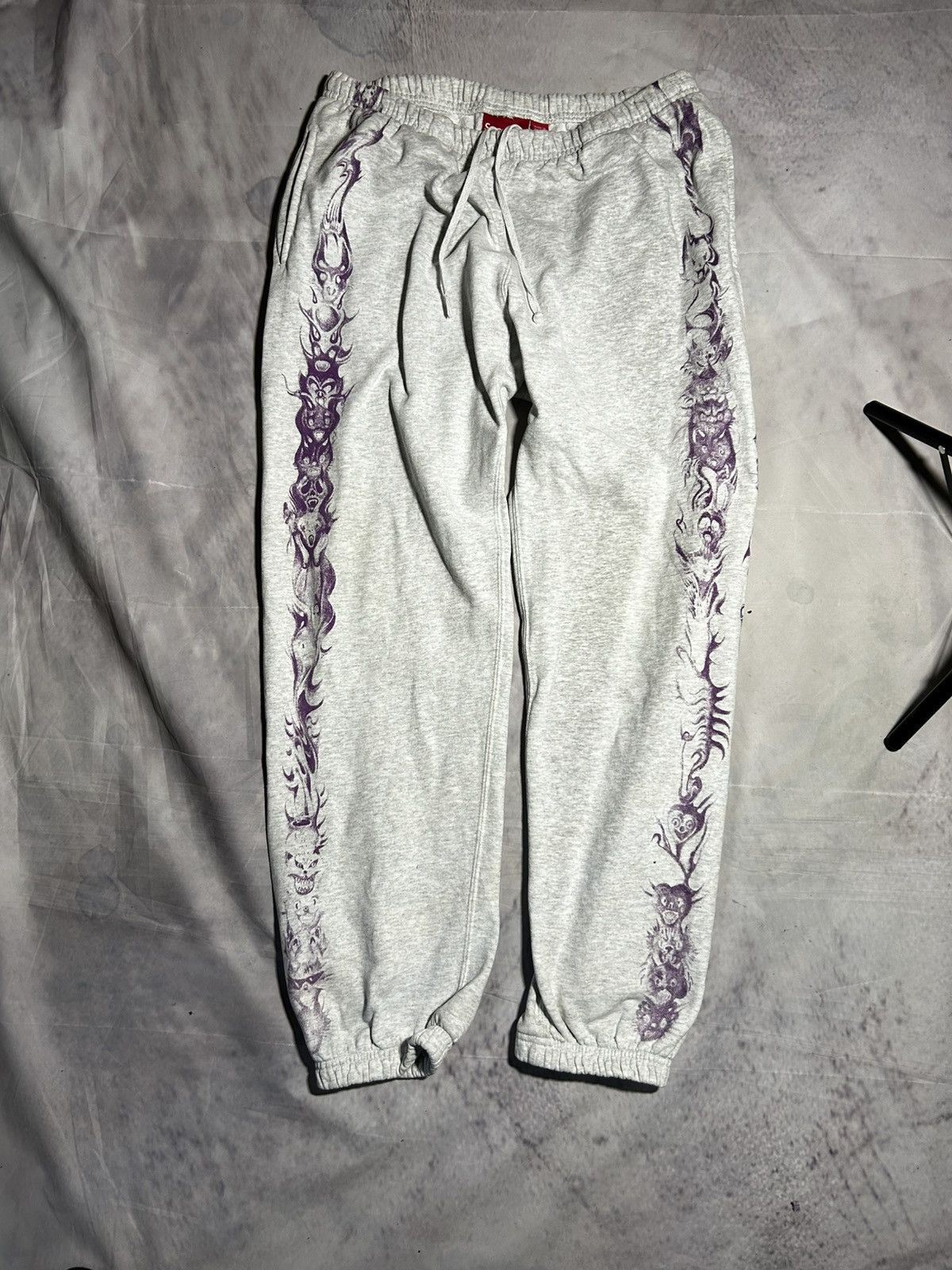 Designer × Supreme 😍Supreme animals sweetpants 😍 Size US 32 / EU 48 - 1 Thumbnail