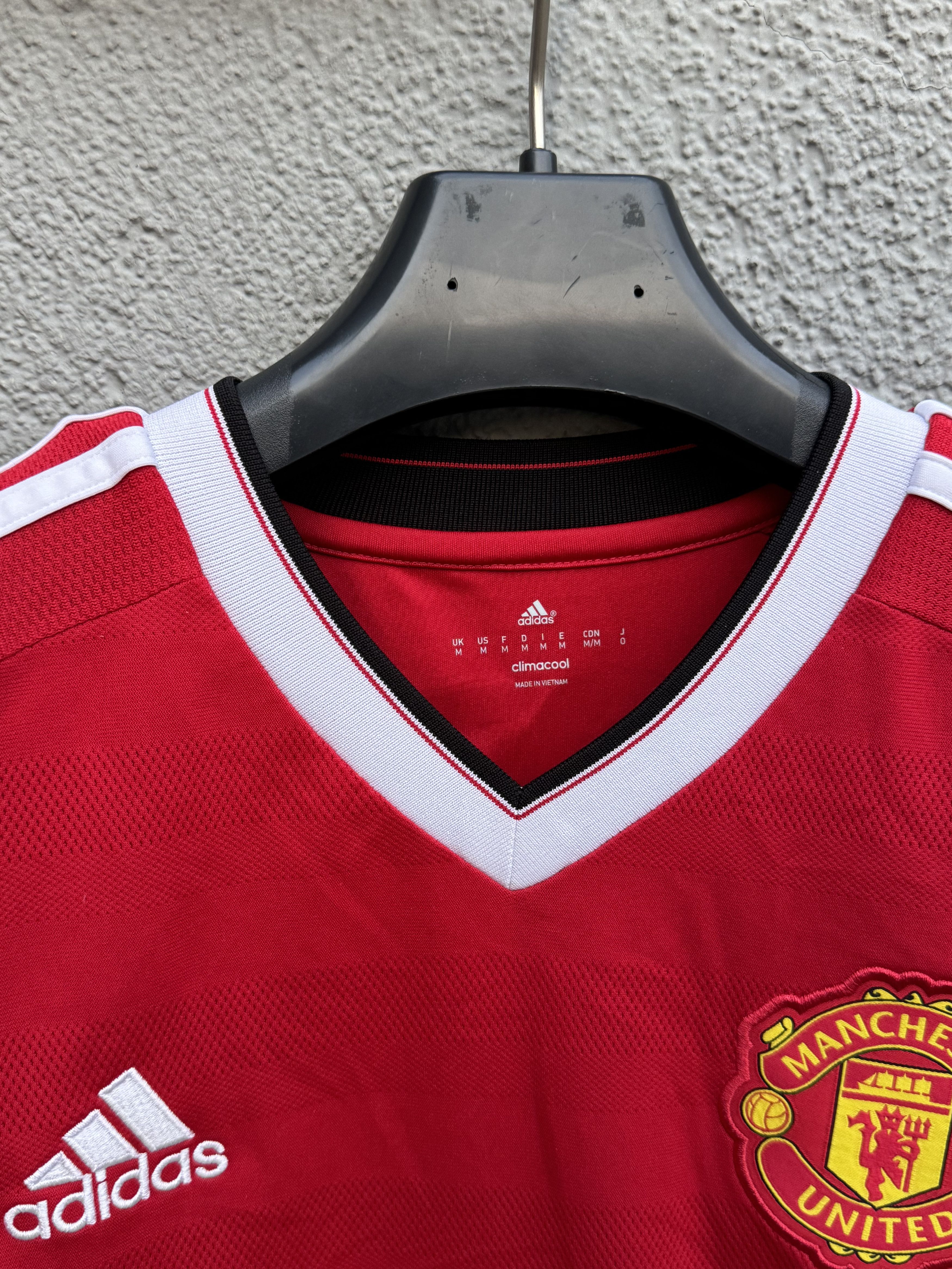 Adidas Manchester United #9 Martial Jersey 2015/16 Soccer Size US M / EU 48-50 / 2 - 4 Thumbnail