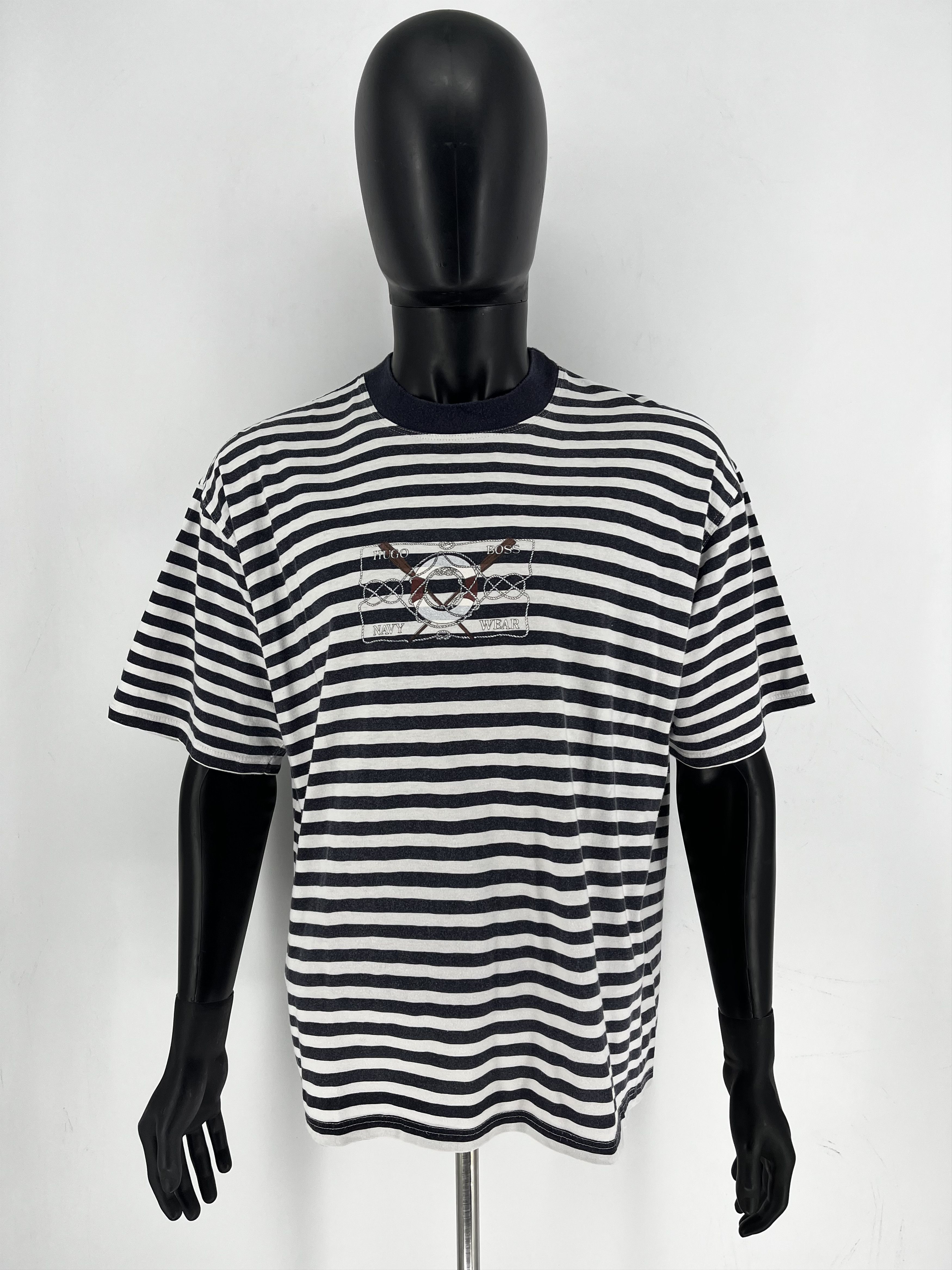 Hugo Boss Vintage Hugo Boss Nawy Wear 80s 90s Big Logo Tee Spell Out Size US XXL / EU 58 / 5 - 3 Thumbnail