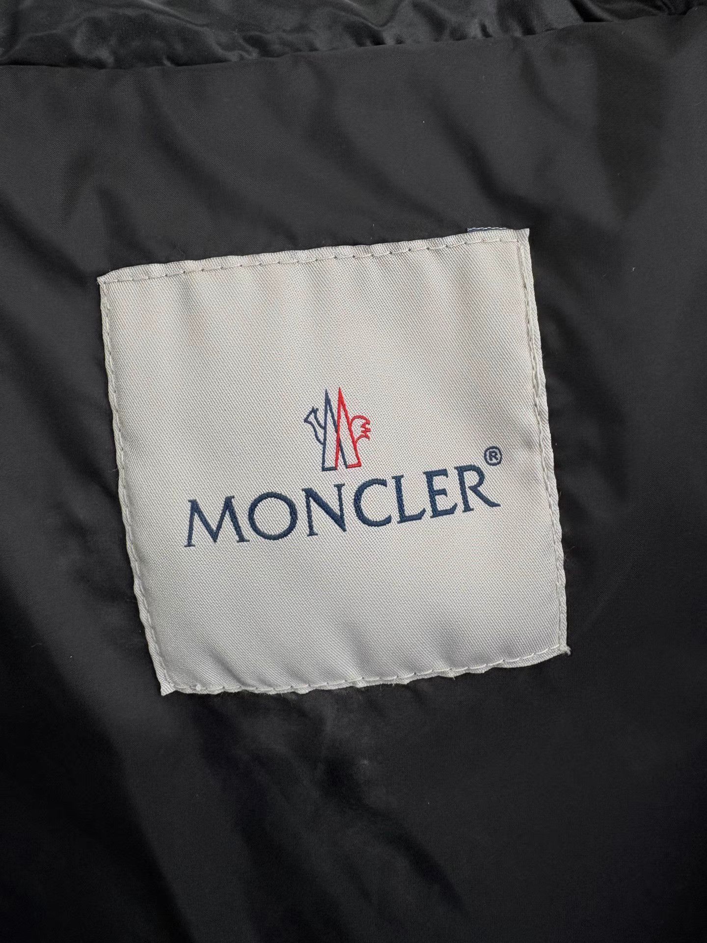 Moncler MONCLER SUYEN Black Down Jacket Size US S / EU 44-46 / 1 - 3 Thumbnail