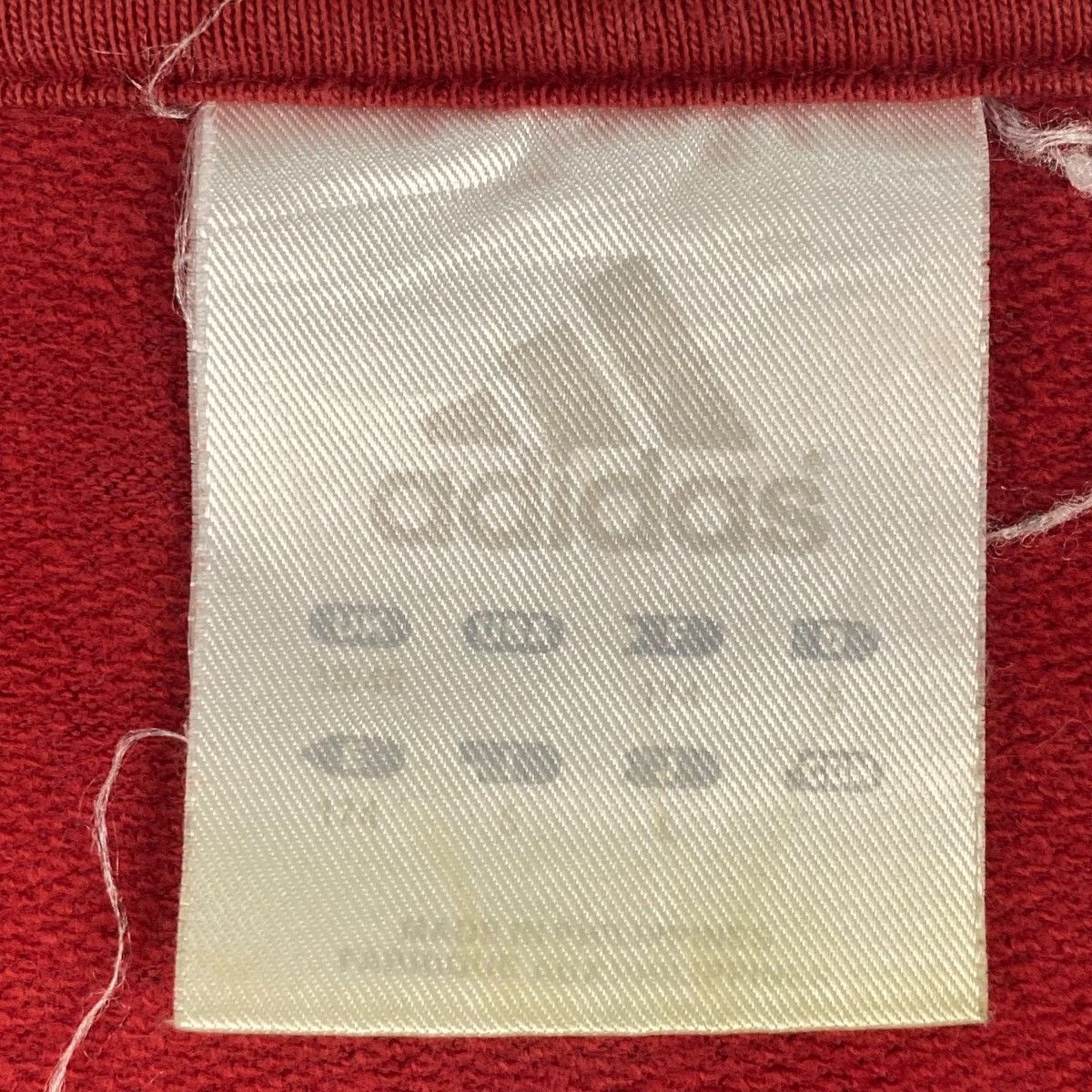 Adidas Vintage Adidas Embroidery Crewneck Sweatshirt Black/Red Size US L / EU 52-54 / 3 - 9 Thumbnail
