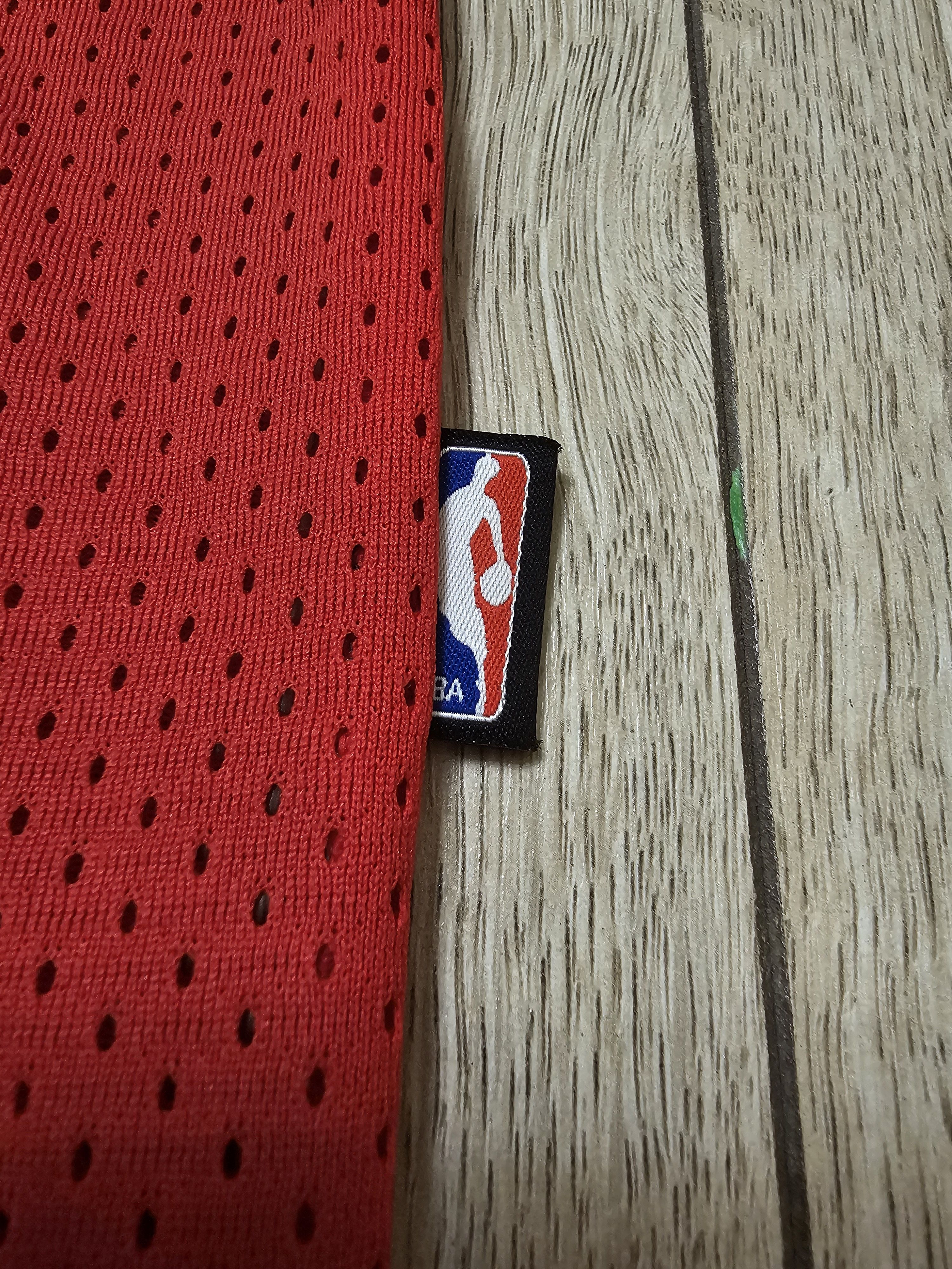 Vintage CHICAGO BULLS NIKE VINTAGE JORDAN JERSEY BASKETBALL SHIRT Size US M / EU 48-50 / 2 - 8 Thumbnail