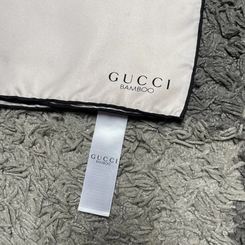 Gucci Gucci Silk Scarf Size:One Size Size ONE SIZE - 3 Thumbnail