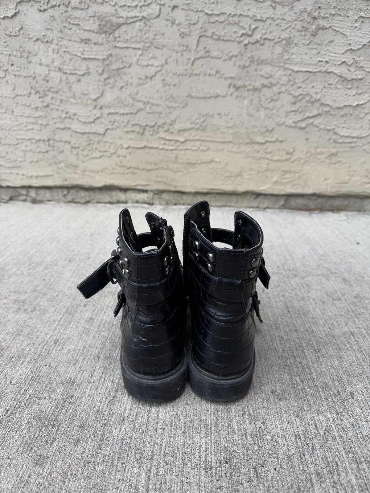 Guess GUESS SNAKESKIN BUCKLE STUDDED BOOTS Size US 7 / IT 37 - 3 Thumbnail