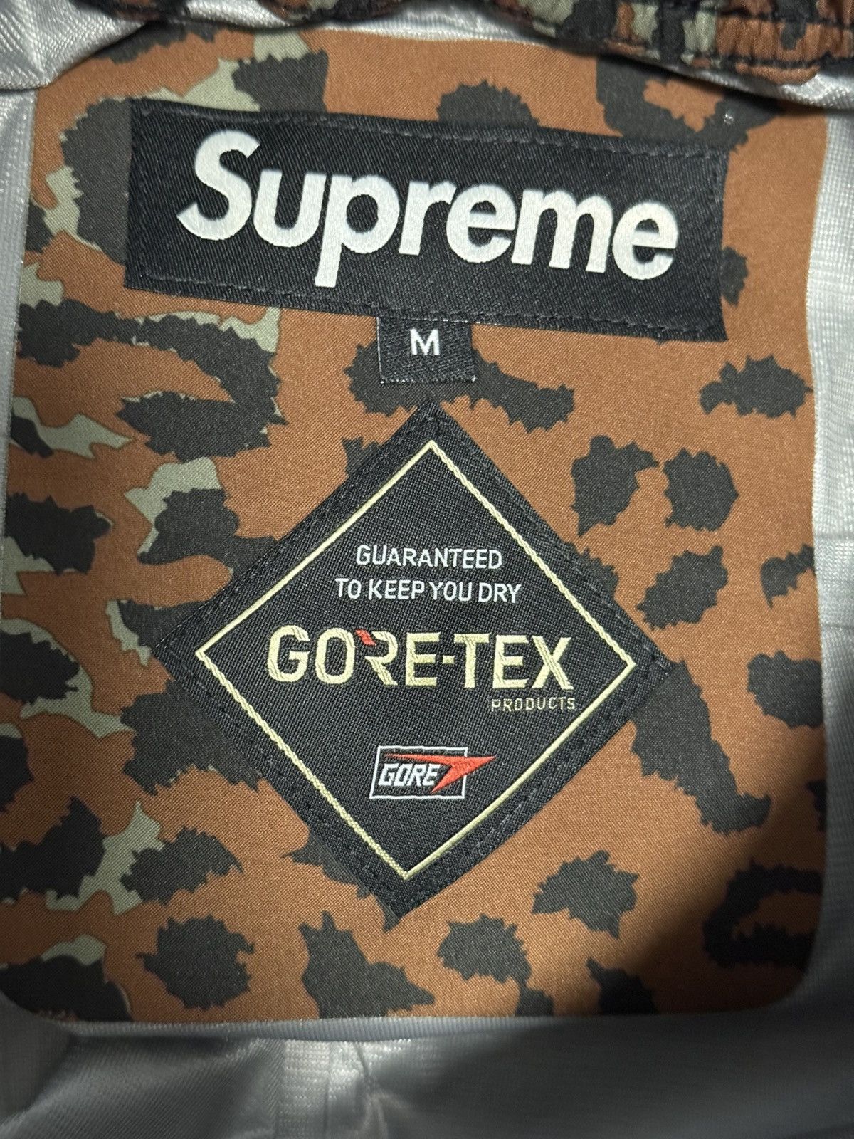 Supreme Supreme yellow leopard gore tex taped seam pant Size US 32 / EU 48 - 7 Thumbnail