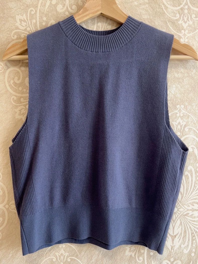 Issey Miyake Issey Miyake size:3 Blue knitted vest Size XS / US 0-2 / IT 36-38 - 4 Thumbnail