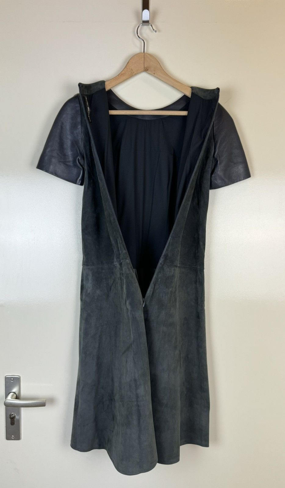 Balenciaga Balenciaga mini leather suede dress gown party sexy XS Size XS / US 0-2 / IT 36-38 - 10 Thumbnail