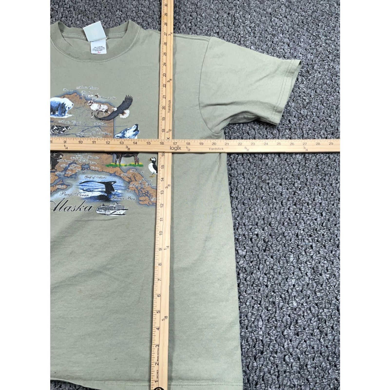 Vintage VINTAGE Galliga Skins Alaska Wildlife Map Print T-Shirt Adult Large Green Graphic Animals Nature Mens Size US L / EU 52-54 / 3 - 5 Thumbnail