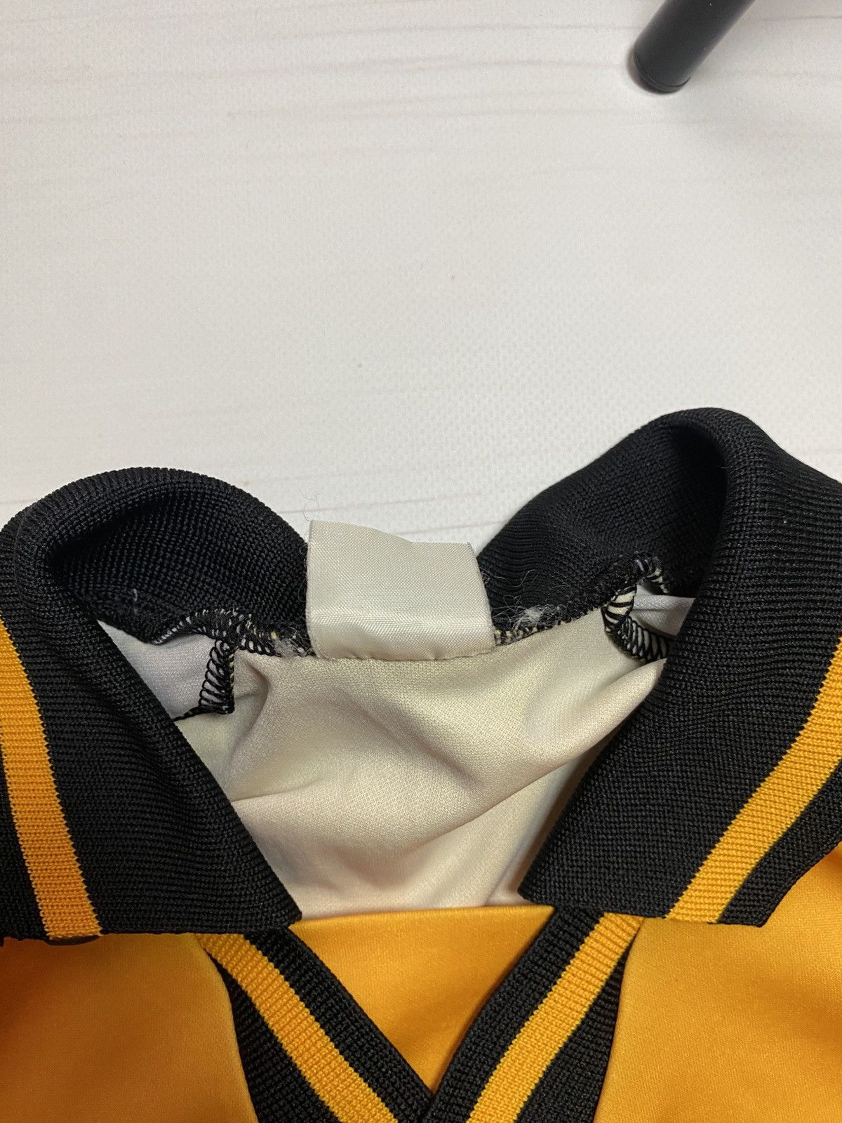 Vintage Vintage Alloa Athletic 2001/02 home soccer football jersey Size US XL / EU 56 / 4 - 5 Thumbnail