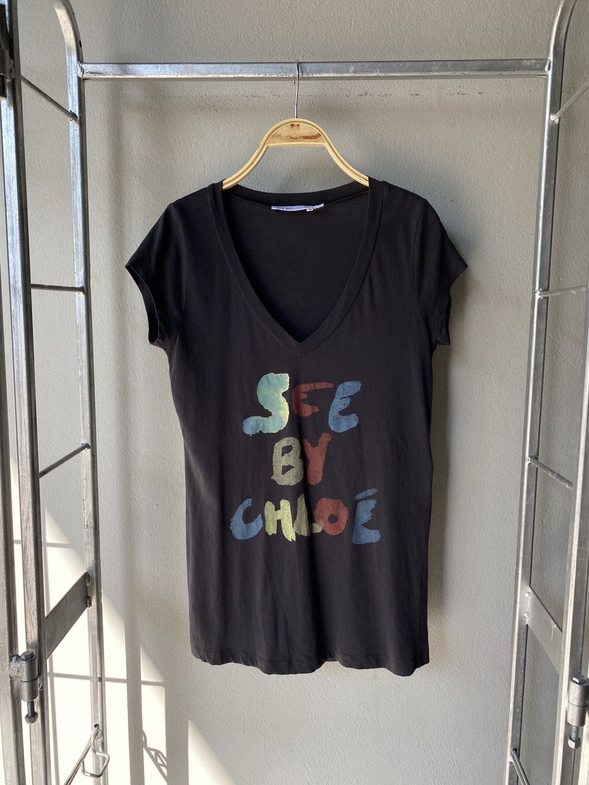 See by Chloe SEE BY CHLOÉ Women V-Neck Logo T-Shirt. Size S / US 4 / IT 40 - 9 Thumbnail