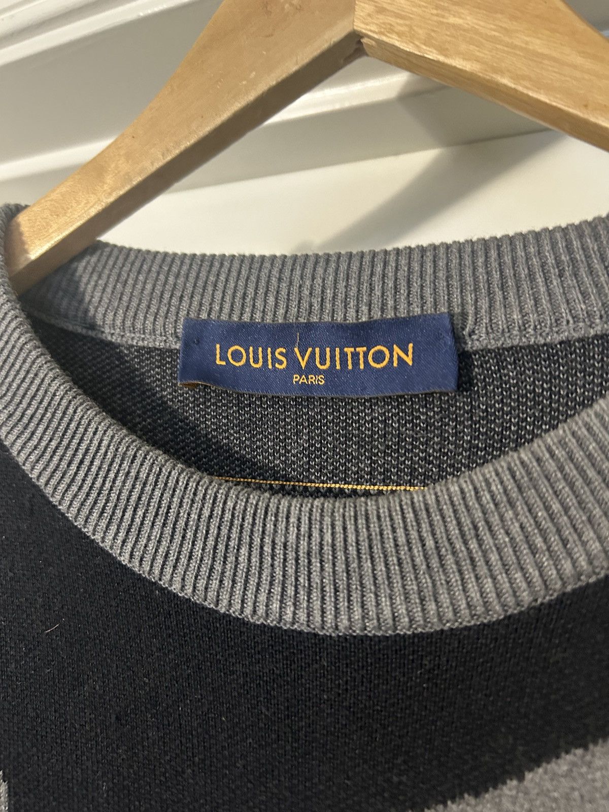 Louis Vuitton Louis vuitton monogram flower crew neck sweater black grey Size US M / EU 48-50 / 2 - 3 Thumbnail