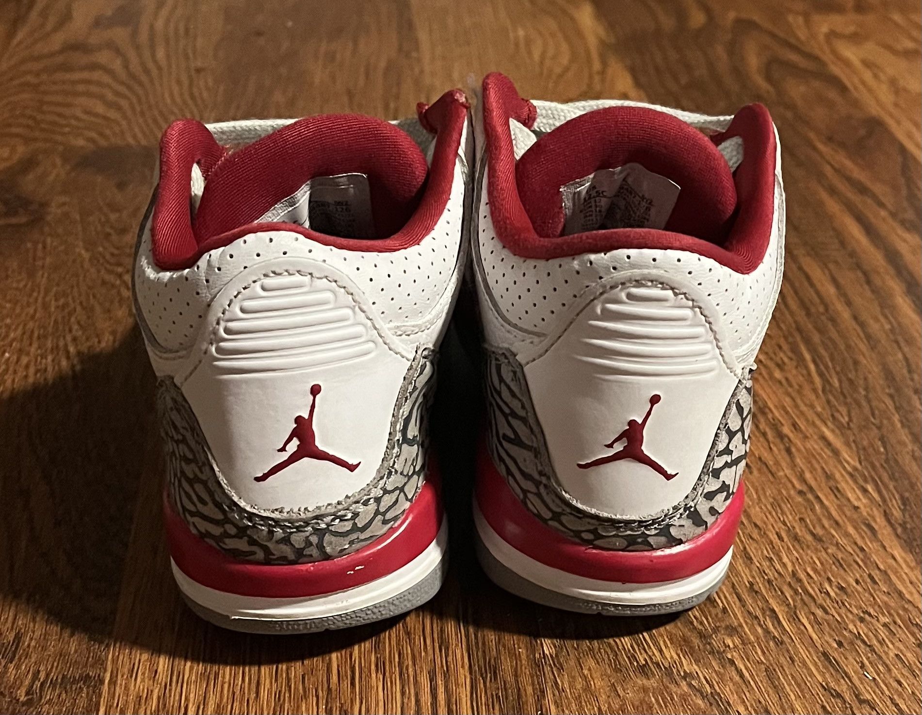 Jordan Brand Jordan 3 Retro Cardinal Toddler Sneakers Size 12.5C Size US 12.5 / EU 45-46 - 3 Thumbnail