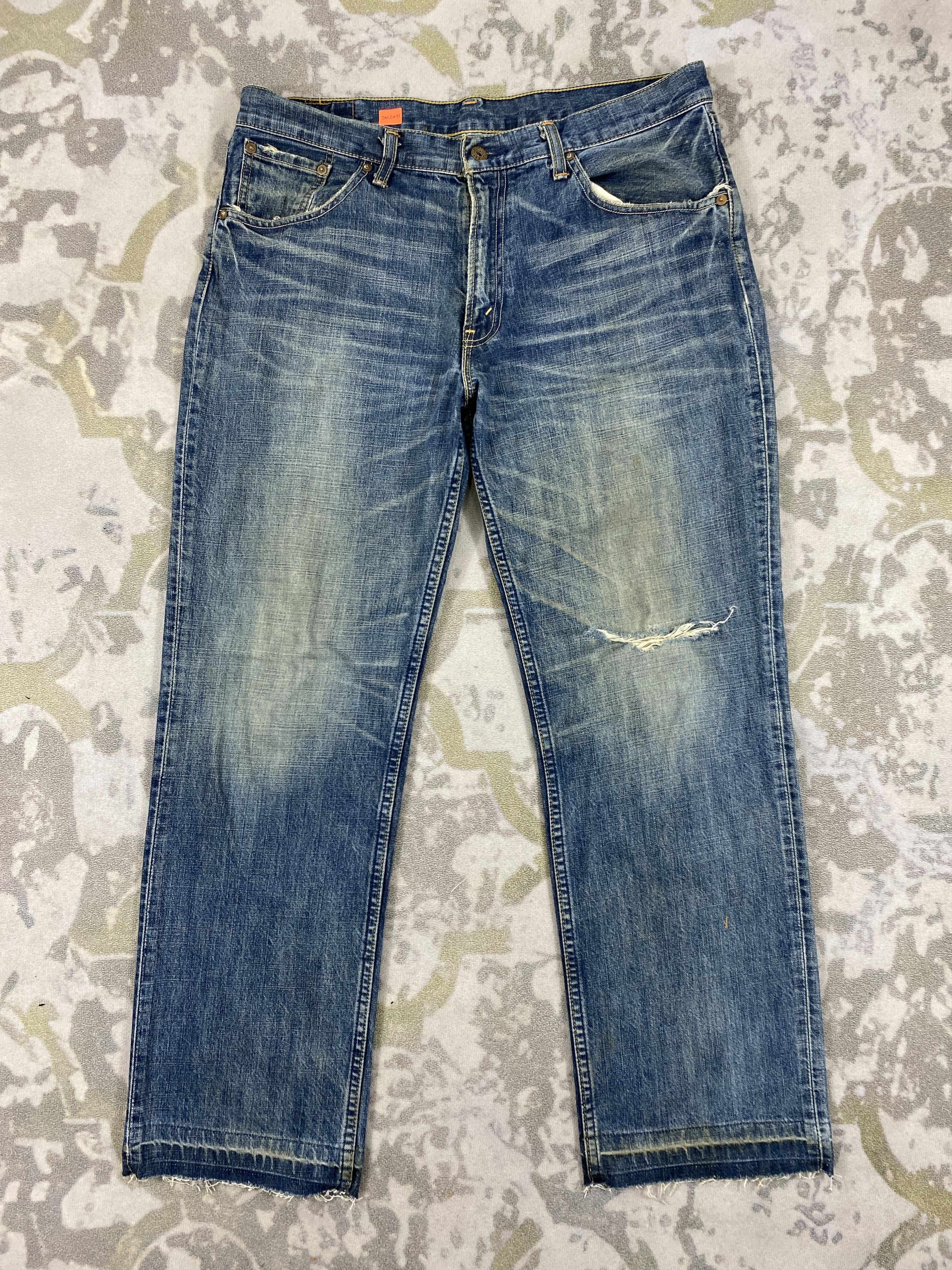 image of Distressed Denim x Levis Distressed Blue Vintage Levi's 502 Jeans 36X29 Denim- Jn3691 in Blue Distr