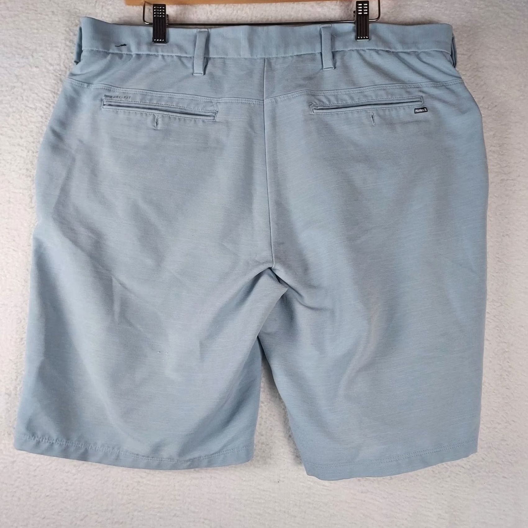 Hurley Hurley Men’s 36 Nike Dri-FIT Gray Stretch Hybrid Golf Surf Shorts Shirt? Size US 36 / EU 52 - 2 Thumbnail