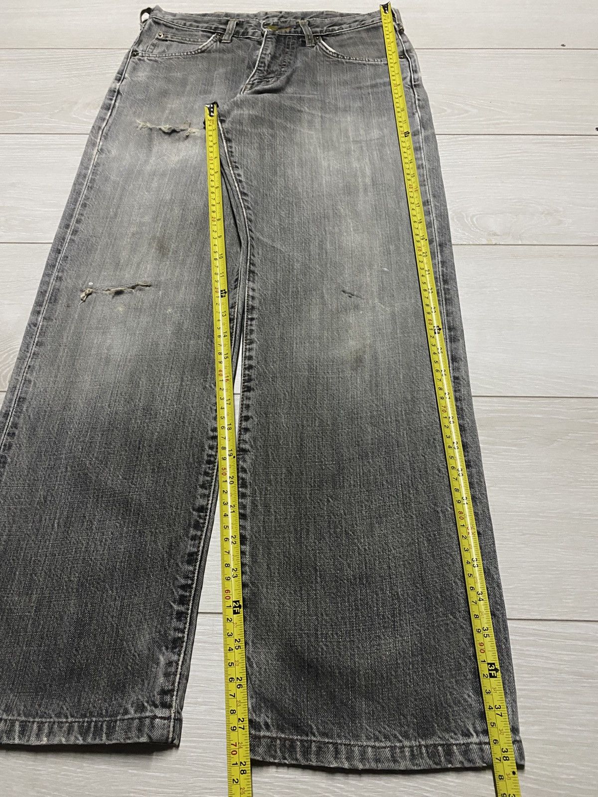 Wrangler Vintage Wrangler Faded Wash Distressed Jeans Size US 29 - 15 Thumbnail