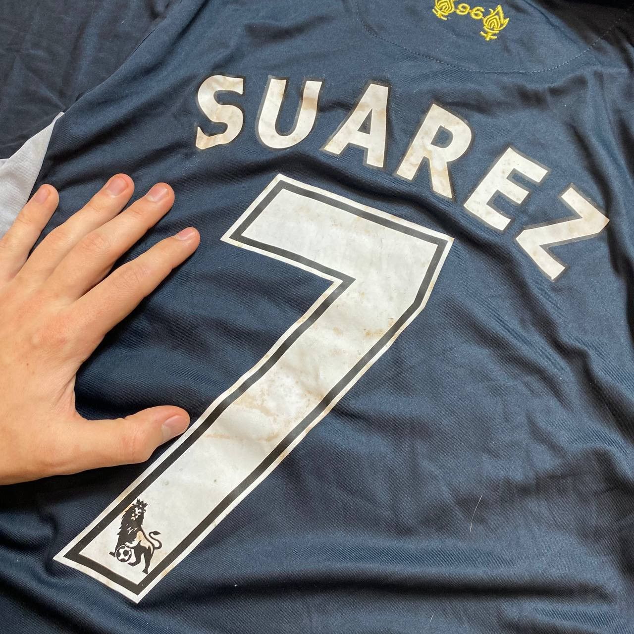 Warrior Liverpool Warrior 2012-14s Football Home Jersey #7 Suarez Size US M / EU 48-50 / 2 - 3 Thumbnail