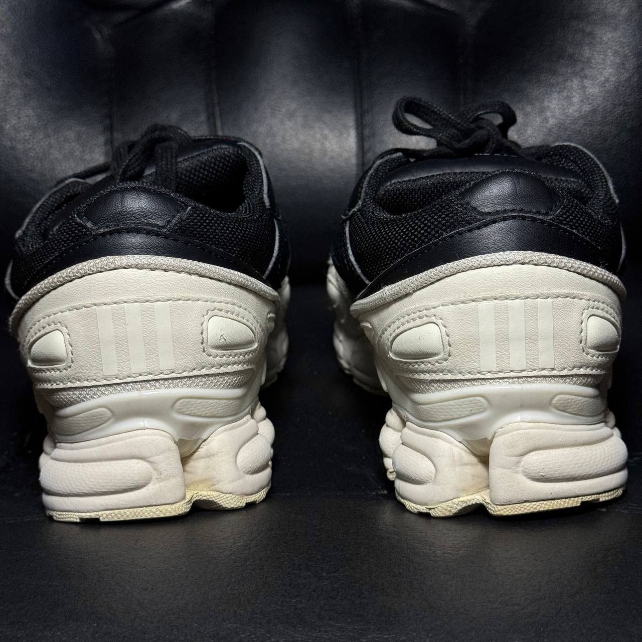 Adidas × Raf Simons 5,5us Adidas Raf Simons Ozweego white black Size US 5.5 / EU 38 - 2 Thumbnail