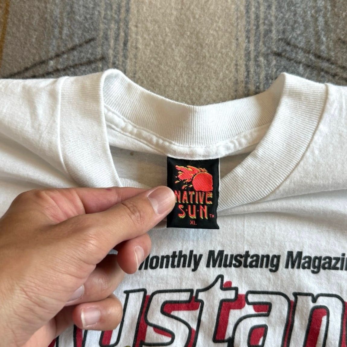 Native VINTAGE Mustang Monthly Magazine T-Shirt Car White XL Men 90s 1990s Native Sun Short Sleeve Shirt Size US XL / EU 56 / 4 - 3 Thumbnail