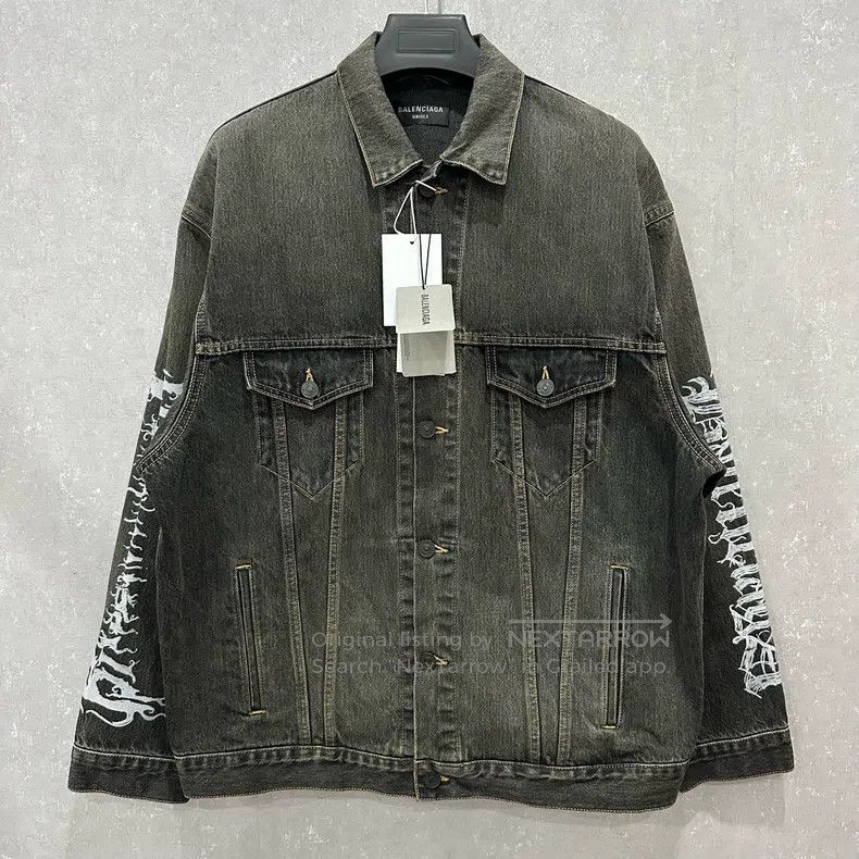 Balenciaga Balenciaga Washed Graffiti Logo Kirin Arm Denim Jacket Size US XS / EU 42 / 0 - 3 Thumbnail