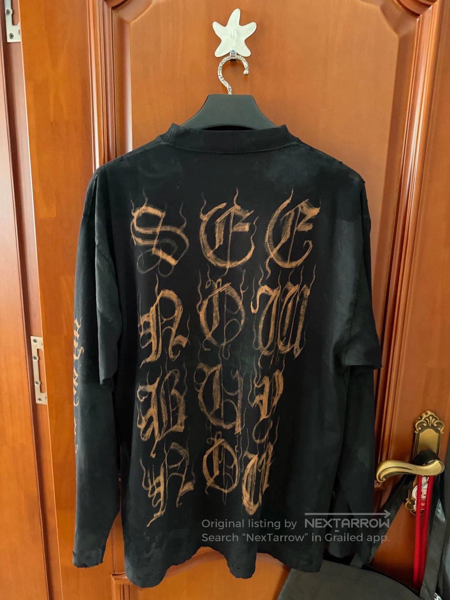 Balenciaga Balenciaga Sanskrit Long Sleeve Shirt. Size US XXL / EU 58 / 5 - 2 Thumbnail