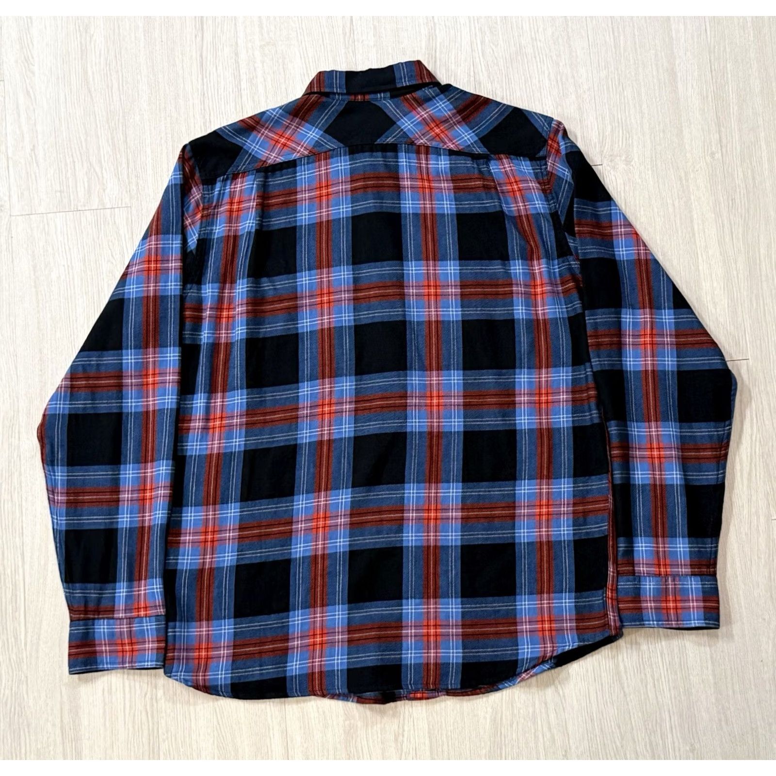 Filson Filson Men’s Alaskan Guide Longsleeve Shirt Medium Cotton Button-Up Shirt Knit Multicolor US Flag Outdoor Western Decades USA Mens Regular Fit Size US M / EU 48-50 / 2 - 2 Thumbnail