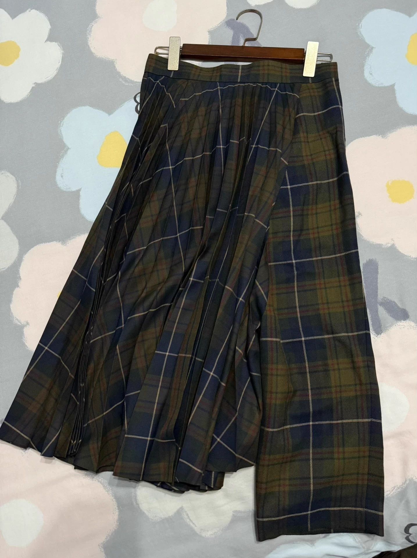Junya Watanabe Junya Watanabe Pleated Culottes 95 New Waist 72 Size 26" / US 2 / IT 38 - 4 Thumbnail
