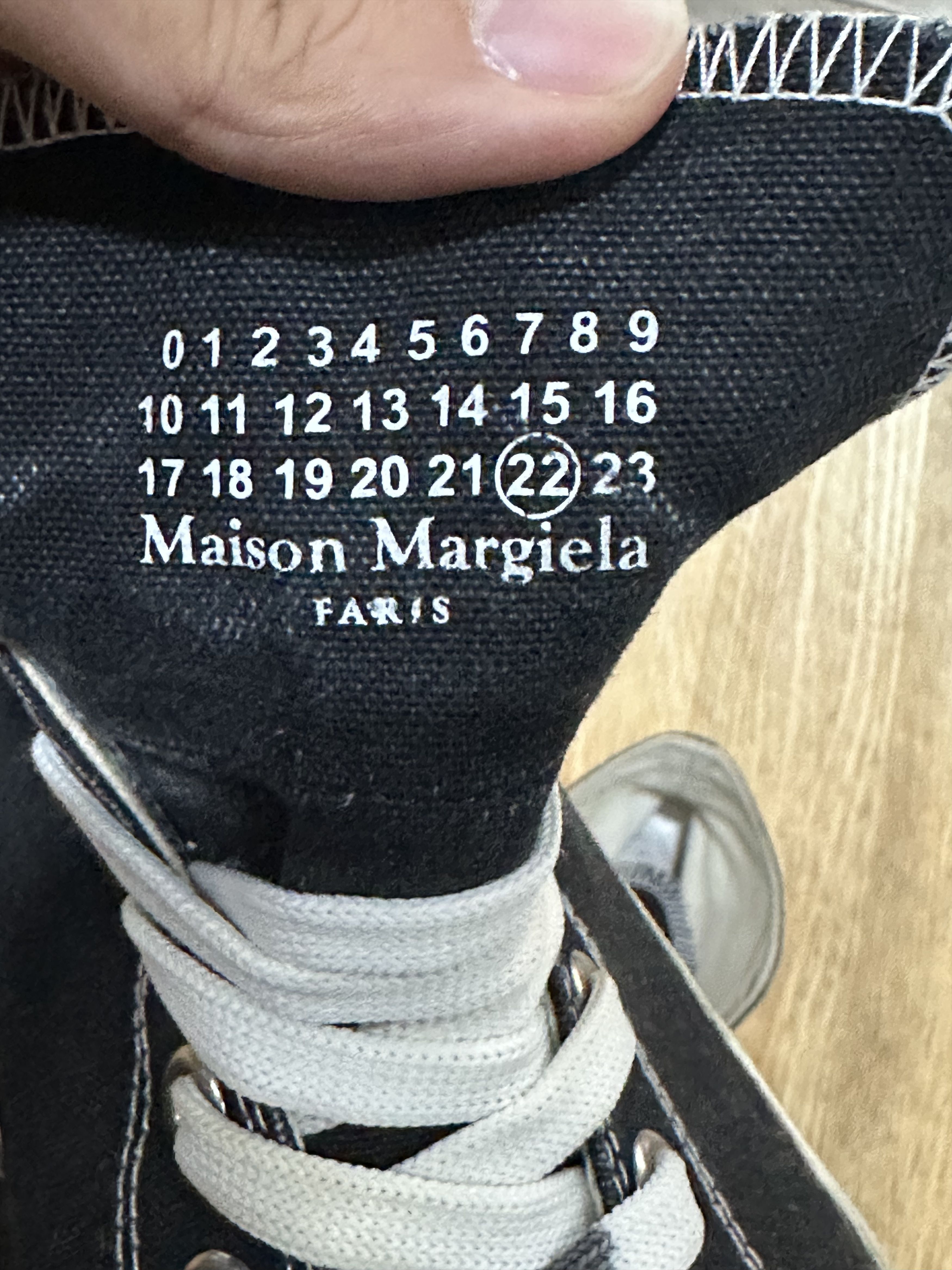 Maison Margiela Maison Margiela Painted Splatter Hi Tabi Sneaker Size US 8.5 / EU 41-42 - 7 Thumbnail