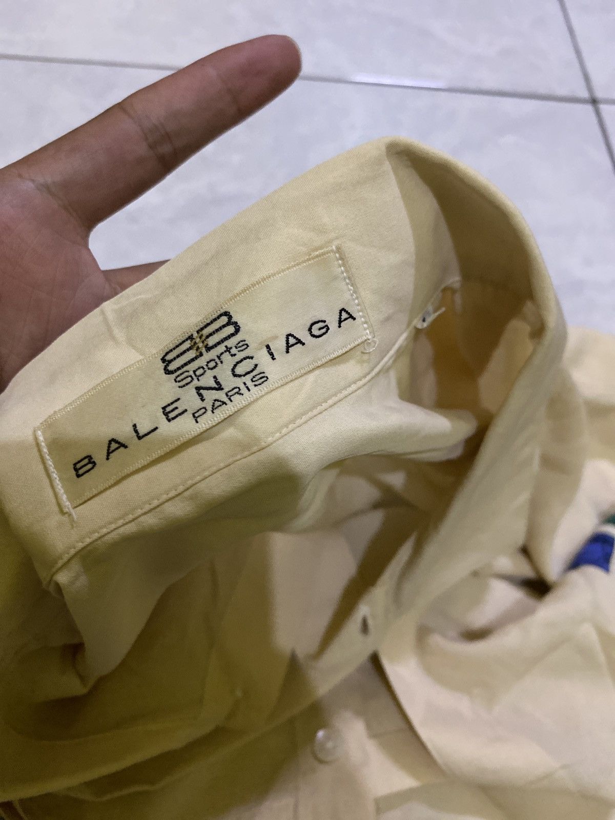 Balenciaga vintage book paper shirt Size US L / EU 52-54 / 3 - 3 Thumbnail