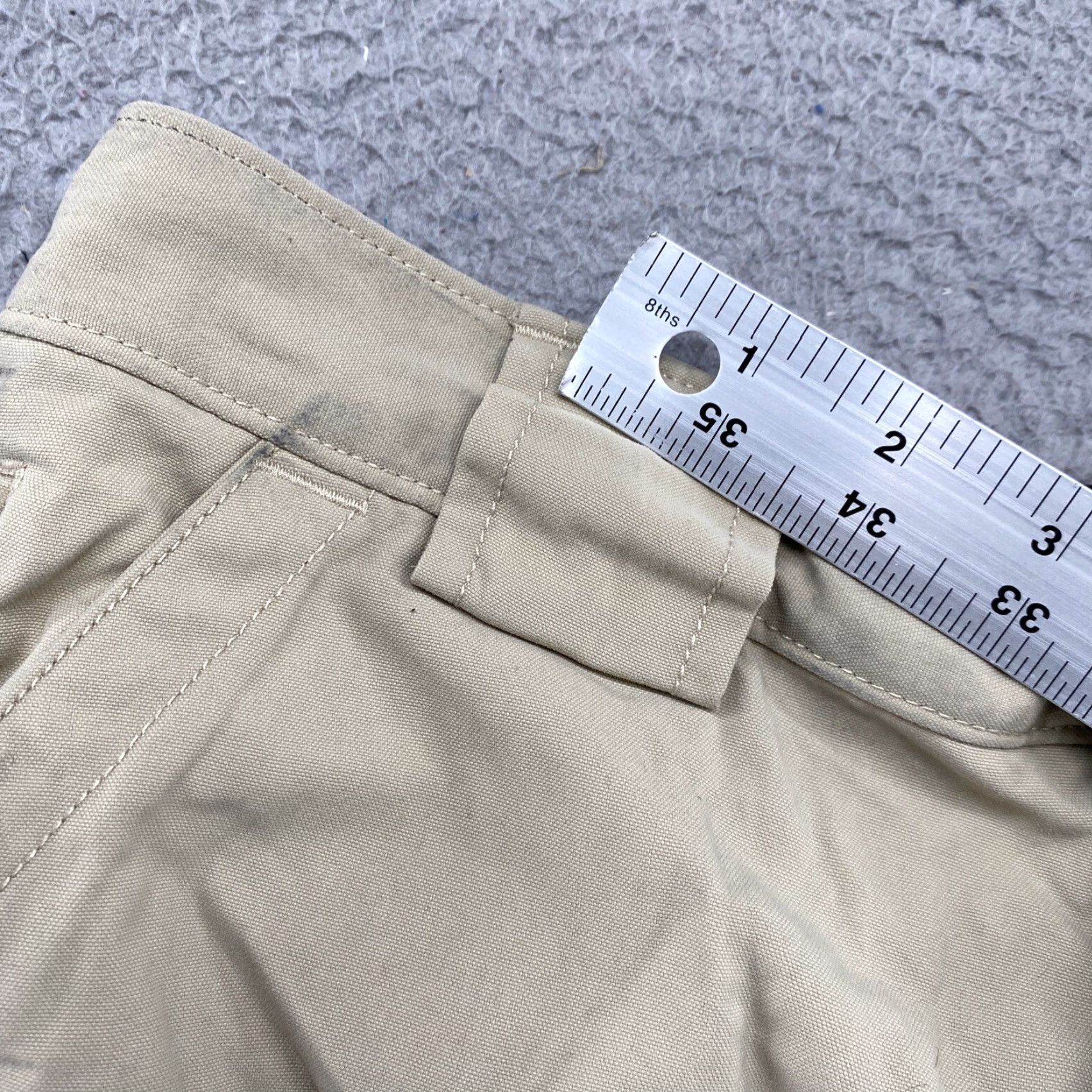 CO Duluth Cargo Shorts Men Beige Elastic Waist Nylon Size M Regular Front Flat Pockets Cargo Size US 31 - 6 Thumbnail