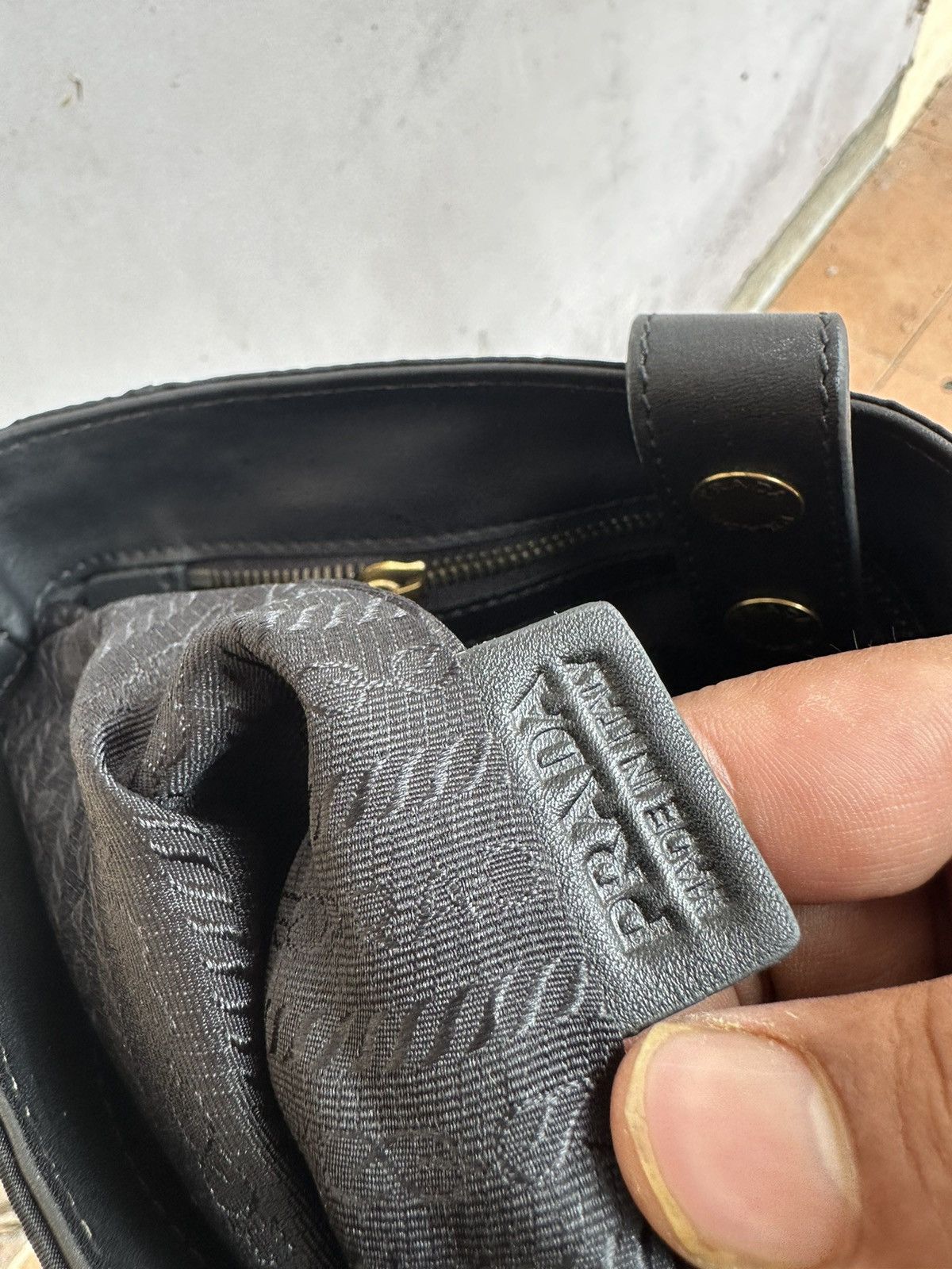 Prada × Vintage Prada Sling/Carry Bag Size ONE SIZE - 14 Thumbnail