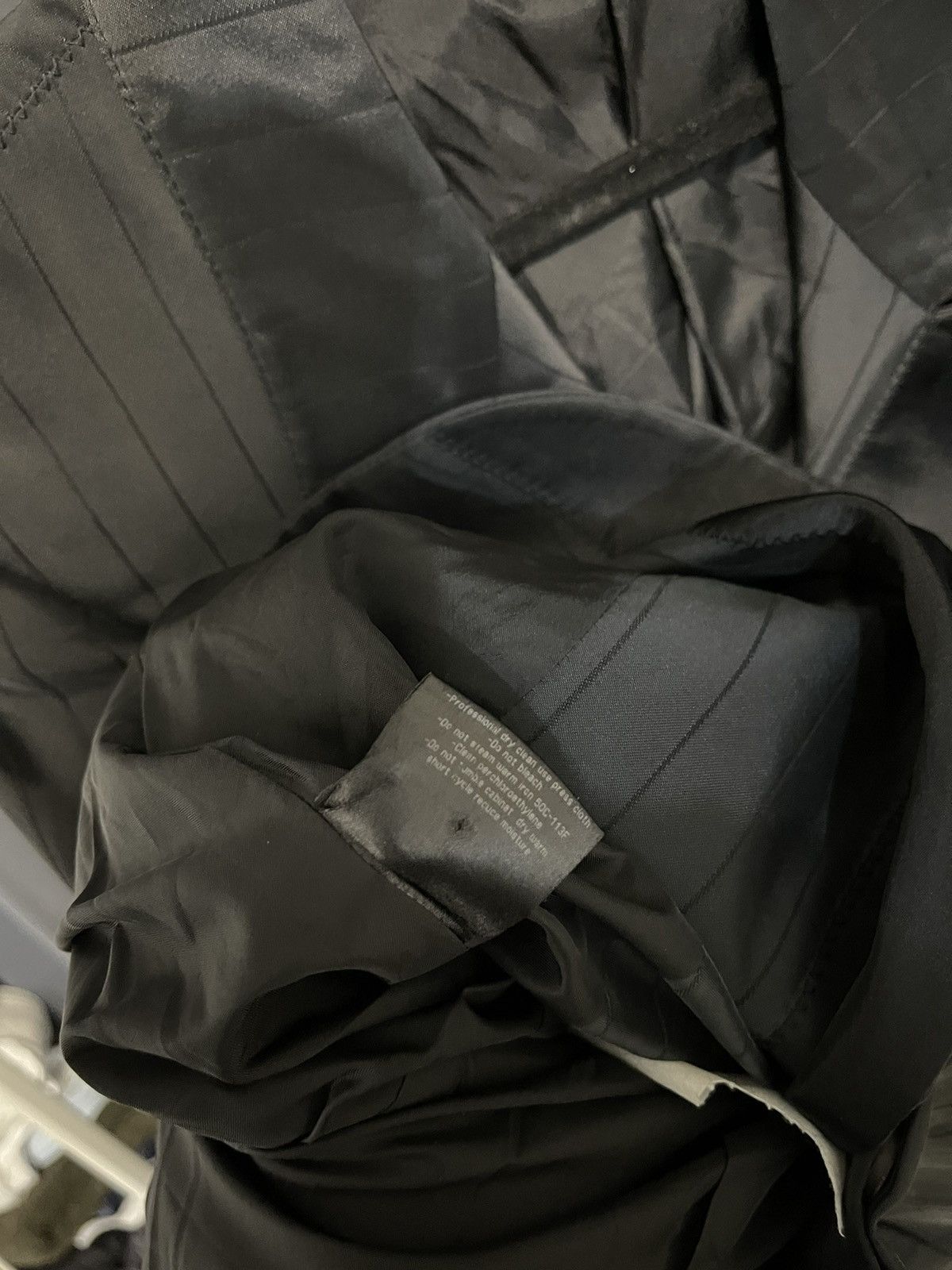 Giorgio Armani (SOLD)Giorgio Armani “Borgo 21” Black Pinstripe Blazer Size US M / EU 48-50 / 2 - 13 Thumbnail